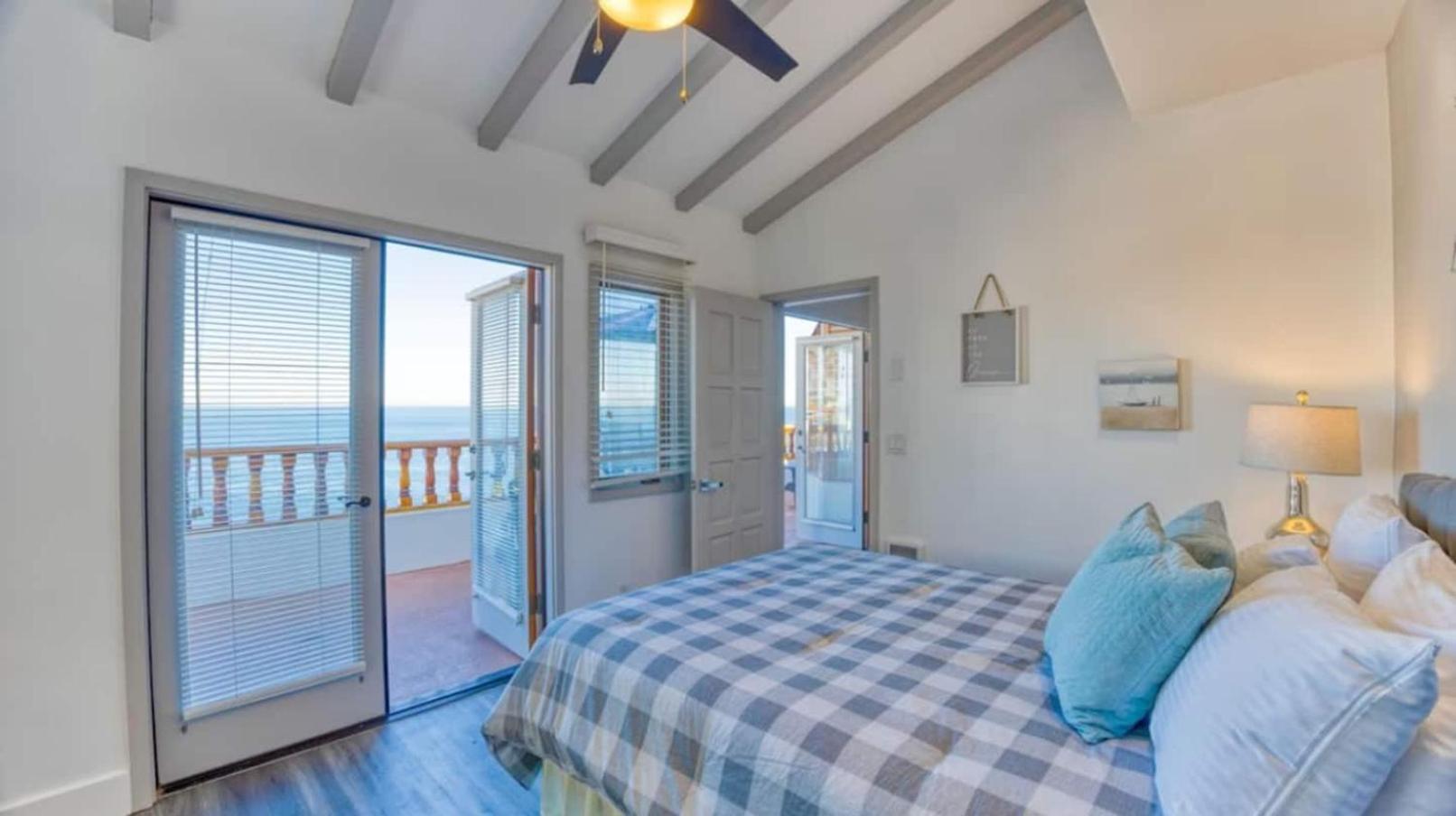 Catalina Island Getaway With 6 Seat Golf Cart Ac Apartment Avalon Exterior photo